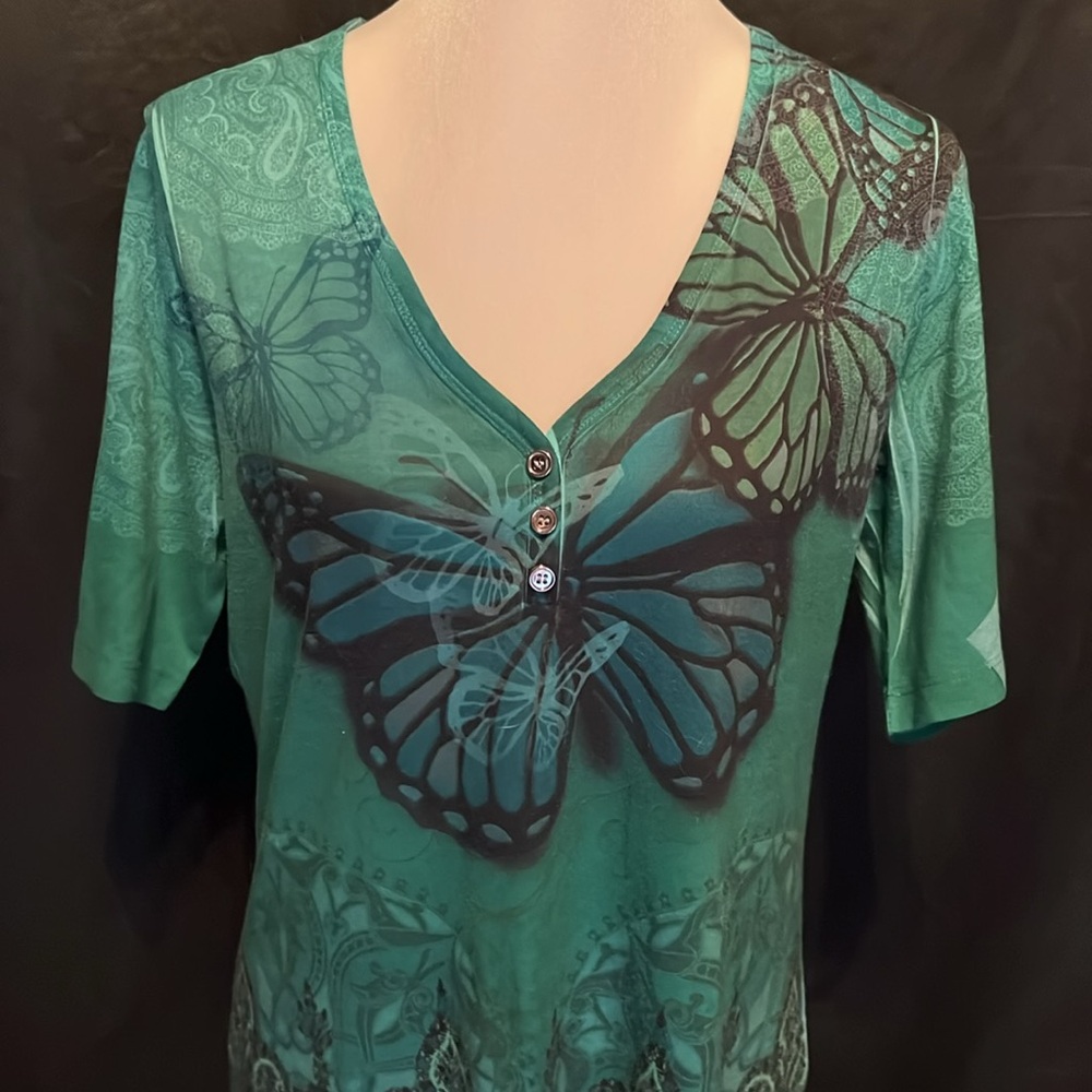 Appropriate Behavior Butterfly Top - Picture 2 of 16